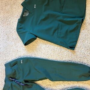 Figs Limited Edition Racing Green Medical Scrub Set